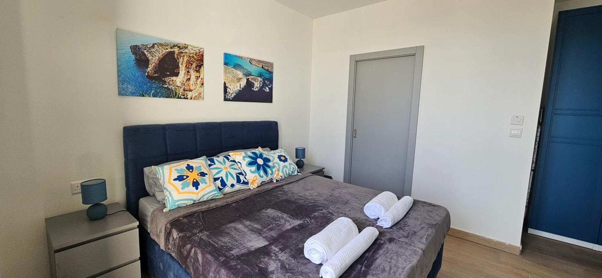 セント・ポールズ・ベイSea Breeze Penthouse And Terrace Qawra St Paul'S Bayアパートメント エクステリア 写真